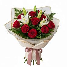 Букет цветов из:  Лилии и Розы в Полевском Свердловская область