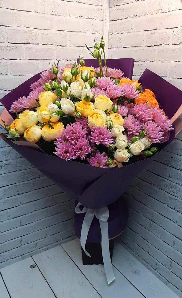 Букет цветов из: Хризантемы и Розы в Полевском Свердловская область