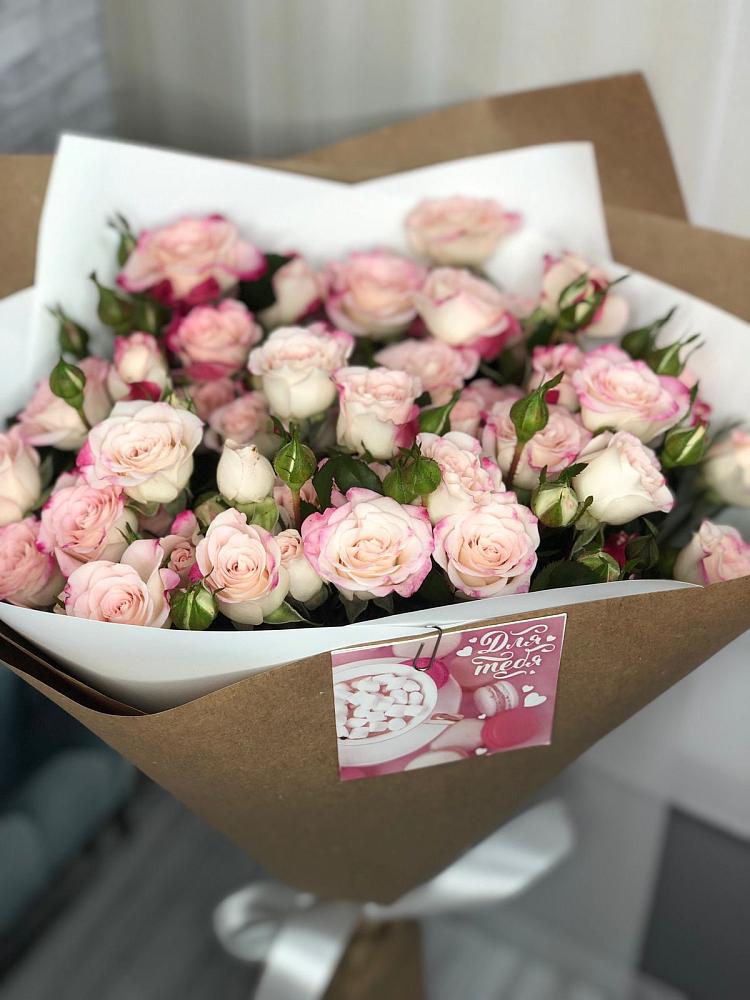 Букет цветов из: Розы в Полевском Свердловская область