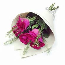 Букет цветов из:  Розы в Полевском Свердловская область