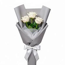 Букет 3 белые розы в Полевском Свердловская область