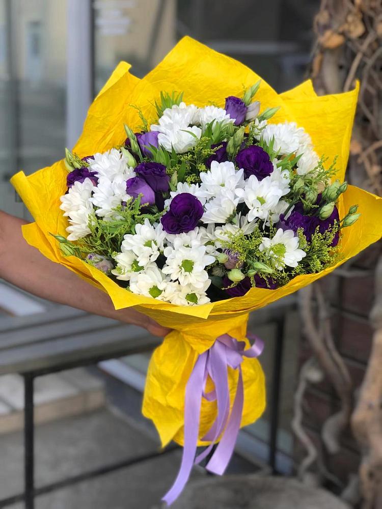 Букет цветов из: Ирисы, Хризантемы и Ромашки в Полевском Свердловская область