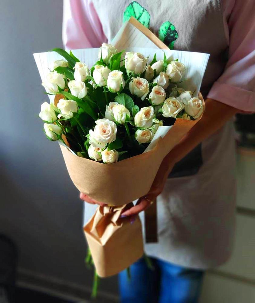 Букет цветов из: Розы в Полевском Свердловская область
