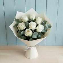 Букет Белые розы в Эвкалипте в Полевском Свердловская область
