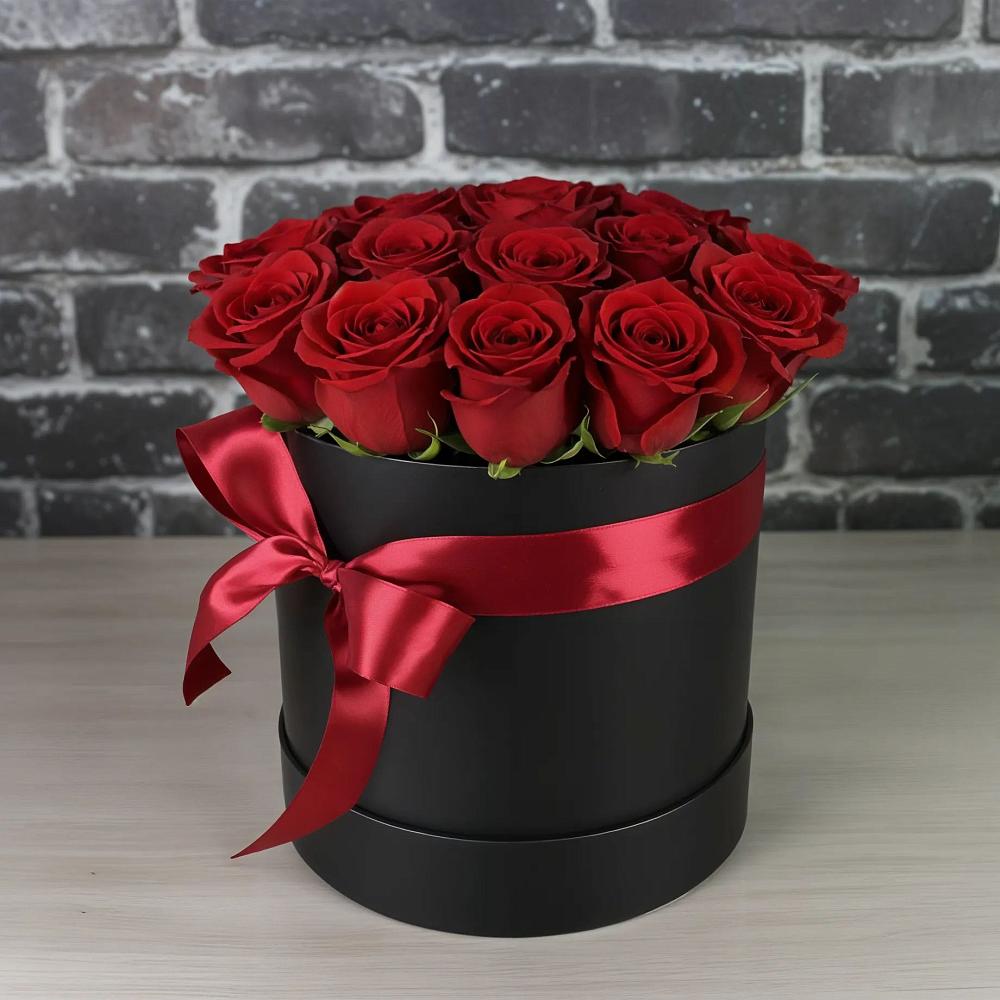 Цветочная композиция из Розы в шляпной коробке в Полевском Свердловская область