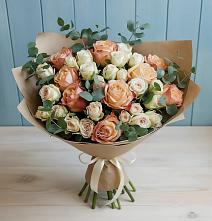 Букет цветов из:  Альстромерии и Розы в Полевском Свердловская область
